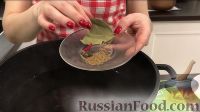 Фото приготовления рецепта: Постные голубцы с грибами - шаг №13