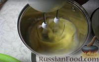 Фото приготовления рецепта: Имбирный кекс с изюмом и цукатами (без сахара) - шаг №3