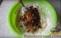 Фото приготовления рецепта: Имбирный кекс с изюмом и цукатами (без сахара) - шаг №4