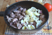 Фото приготовления рецепта: Макароны с мясом и овощами - шаг №7