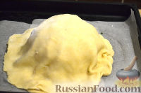 Фото приготовления рецепта: Курник (пирог с курицей, рисом и грибами) - шаг №14