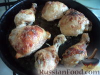 Фото приготовления рецепта: Курица в йогуртовом маринаде - шаг №7