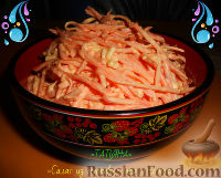 Фото к рецепту: Салат из моркови, сыра и чеснока