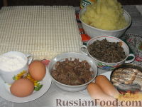 Фото приготовления рецепта: Ленивые пирожки из вафельных рулетов - шаг №1
