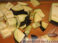Фото приготовления рецепта: Салат с баклажанами и брынзой - шаг №4