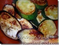 Фото приготовления рецепта: Ассорти из кабачков, баклажанов и моркови с овощной икрой - шаг №4