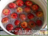 Фото приготовления рецепта: Прозрачное яблочное варенье из ранеток - шаг №2