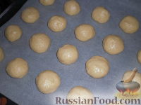 Фото приготовления рецепта: Медовое печенье на сметане - шаг №6