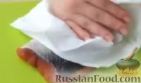 Фото приготовления рецепта: Как засолить красную рыбу - шаг №4