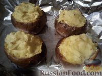 Фото приготовления рецепта: Запеченный картофель, фаршированный сырной начинкой - шаг №8
