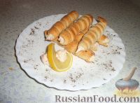 Фото к рецепту: Трубочки с сырной начинкой