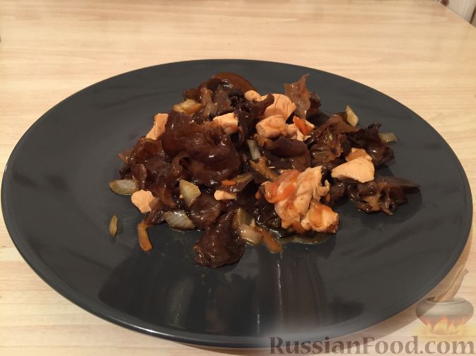 Салат из древесных грибов: рецепты, как приготовить по-китайски, с фунчозой