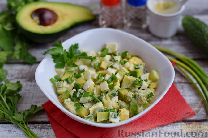 Ингредиенты для рецепта Салат из свеклы и авокадо с сыром