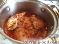 Фото приготовления рецепта: Рыбные тефтели в томатном соусе - шаг №10