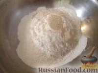 Фото приготовления рецепта: Хлеб пшеничный дрожжевой (очень простой) - шаг №1