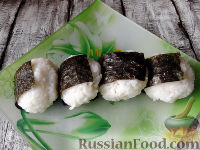 Фото к рецепту: Рисовые "колобки" (онигири, омусуби)