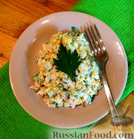 Фото к рецепту: Салат с креветками и рисом