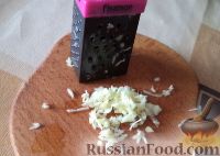 Фото приготовления рецепта: Драники с сыром и чесноком - шаг №4