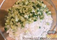 Фото приготовления рецепта: Салат с креветками и рисом - шаг №7