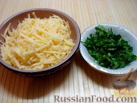 Фото приготовления рецепта: Салат с копчёной курицей и ананасами - шаг №2