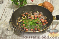 Фото приготовления рецепта: Немецкий картофельный салат с беконом - шаг №8