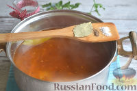 Фото приготовления рецепта: Солянка с колбасой - шаг №8
