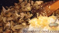 Фото приготовления рецепта: Жульен с мясом и грибами - шаг №10