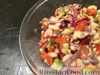 Фото к рецепту: Салат из фасоли, помидоров и авокадо