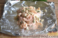 Фото приготовления рецепта: Цветная капуста, запеченная в маринаде - шаг №7