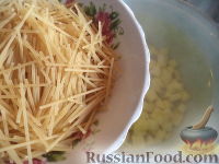Фото приготовления рецепта: Суп картофельный с макаронными изделиями - шаг №6
