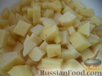 Фото приготовления рецепта: Суп-пюре картофельный с молоком - шаг №2