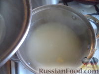 Фото приготовления рецепта: Суп-пюре картофельный с молоком - шаг №6