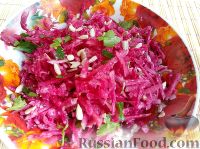 Фото к рецепту: Салат из редьки арбузной