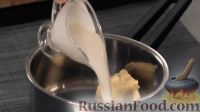 Фото приготовления рецепта: Сырный суп с лапшой и брокколи - шаг №6