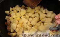 Фото приготовления рецепта: Жаркое с картофелем, по-домашнему - шаг №6