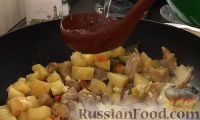 Фото приготовления рецепта: Жаркое с картофелем, по-домашнему - шаг №7
