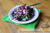 Фото к рецепту: Салат из свеклы с рукколой