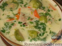 Фото приготовления рецепта: Суп с брюссельской капустой и сливками - шаг №4