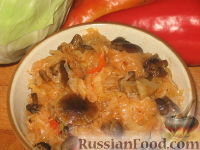 Фото к рецепту: Капустная солянка с грибами