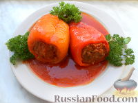 Фото к рецепту: Фаршированный болгарский перец