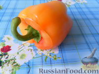 Фото приготовления рецепта: Фаршированный болгарский перец - шаг №17