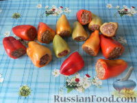 Фото приготовления рецепта: Фаршированный болгарский перец - шаг №22