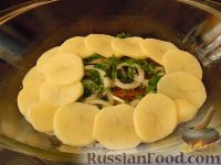 Фото приготовления рецепта: Картофельная запеканка с белыми грибами (Tiella di patate e funghi) - шаг №6