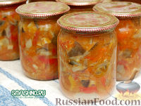 Фото приготовления рецепта: Салат с грибами на зиму - шаг №10