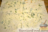 Фото приготовления рецепта: Роллы (рулет) из лаваша, с рыбой, капустой, огурцом и морковью - шаг №5