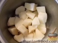 Фото приготовления рецепта: Суп из сельдерея с картофелем - шаг №2