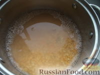 Фото приготовления рецепта: Суп из гороха с рисом - шаг №2