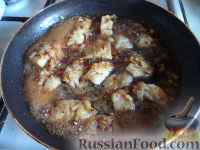 Фото приготовления рецепта: Жареное филе минтая в крахмале - шаг №9
