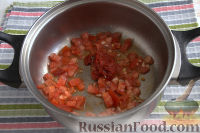 Фото приготовления рецепта: Томатный суп-пюре из фасоли, с вермишелью - шаг №3