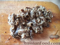 Фото приготовления рецепта: Борщ с грибами - шаг №3
